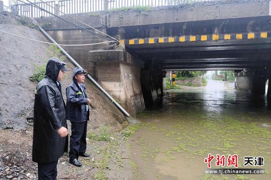 98抗洪保武汉_防汛抗洪的重要力量是_