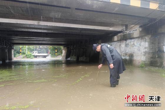 防汛抗洪的重要力量是__98抗洪保武汉