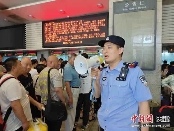 防汛抗洪的重要力量是__98抗洪保武汉
